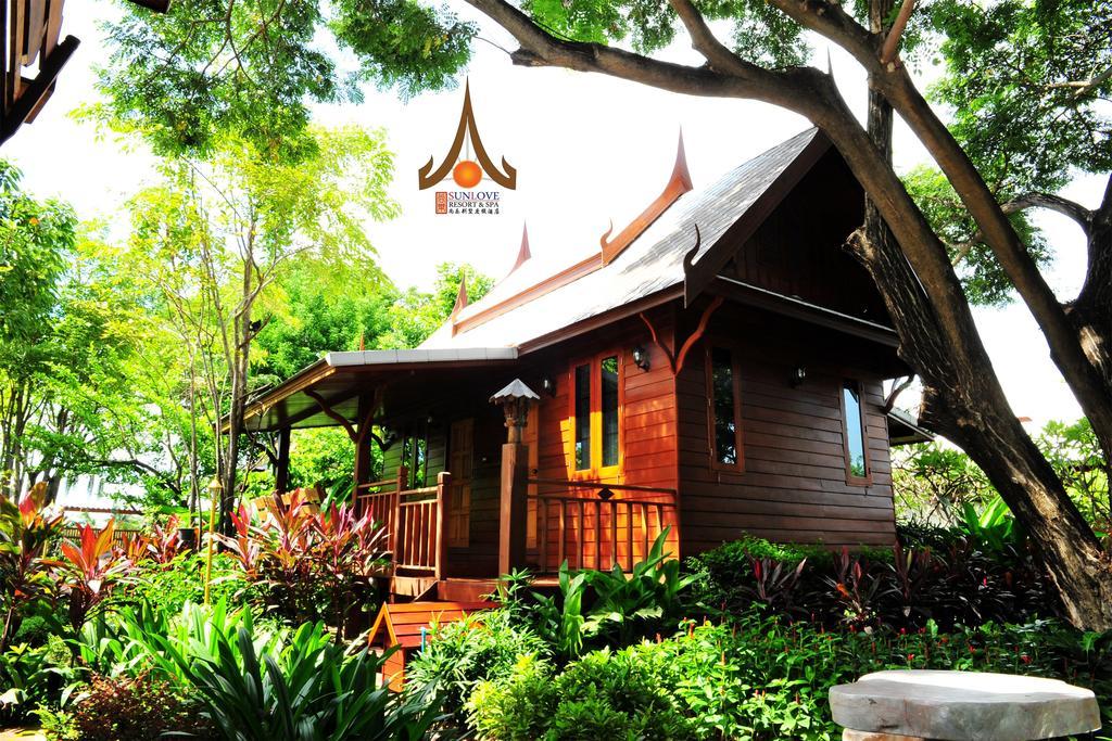 Sunlove Resort And Spa - Grand View Nakhon Pathom Exterior foto