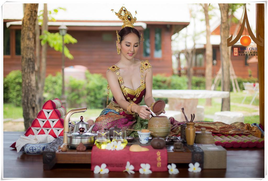 Sunlove Resort And Spa - Grand View Nakhon Pathom Exterior foto