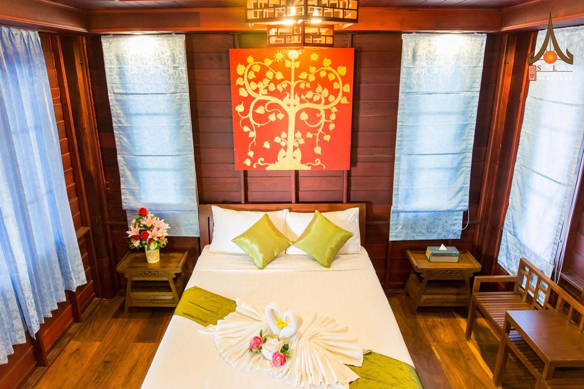 Sunlove Resort And Spa - Grand View Nakhon Pathom Exterior foto